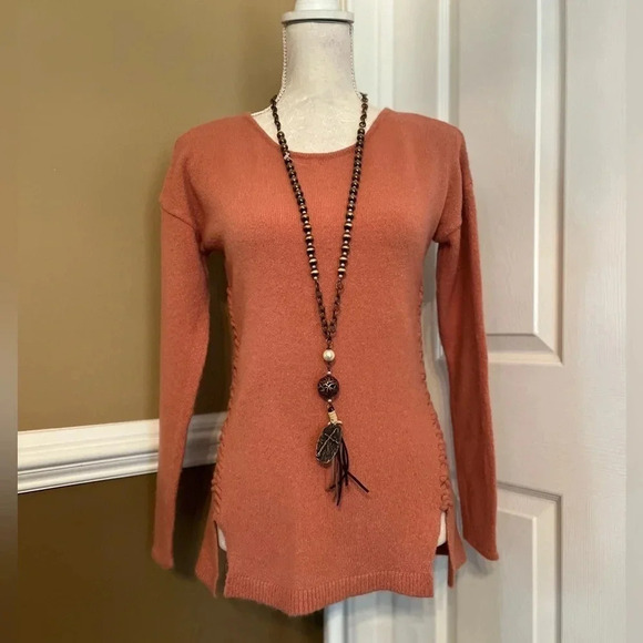 Pink Rose Light Peach Sweater‎ - Size XS - Picture 4 of 11